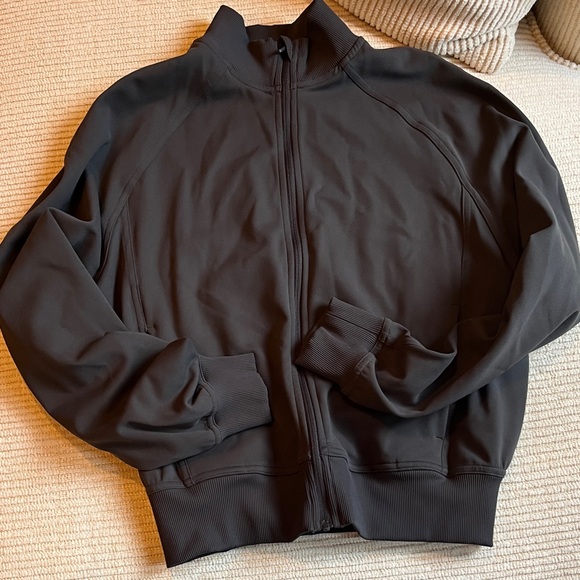 Lululemon Wunder Train Track Jacket *Twill
Graphite Grey - Picture 6 of 12